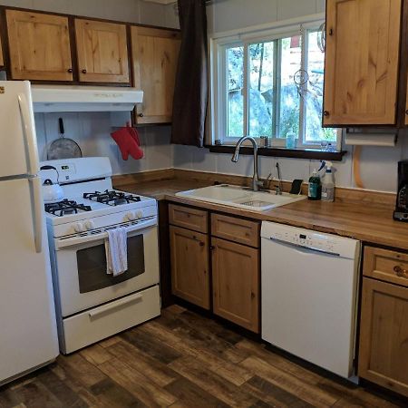 Sleeping Wolf Guest House Оукхърст Екстериор снимка