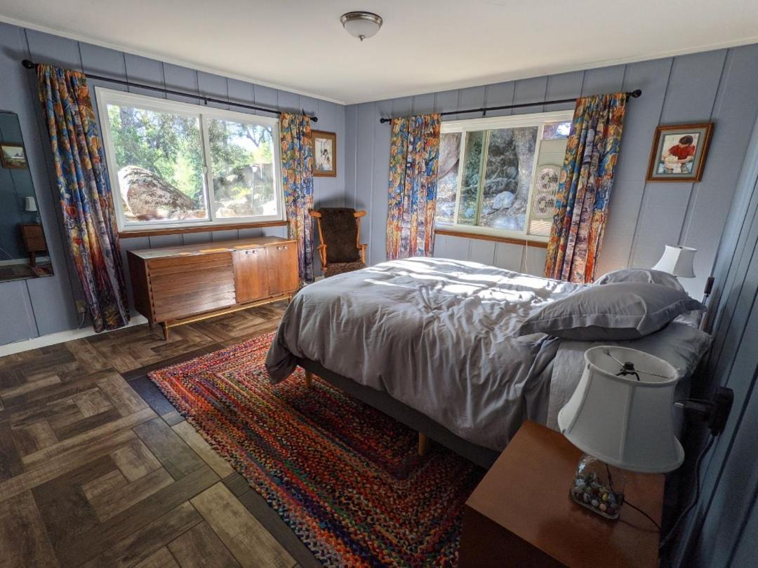Sleeping Wolf Guest House Оукхърст Екстериор снимка
